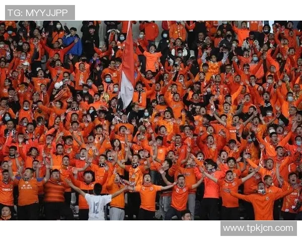 诺丁汉森林与雷丁比赛延期引发球迷热议与期待